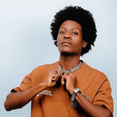 CallMe_Ama_Ama's profile picture. Musician under Hirokiss music Ent / stage performer / from 🇺🇬Uganda 🍑👊 https://t.co/pu40jNdU0b munda out now🔥