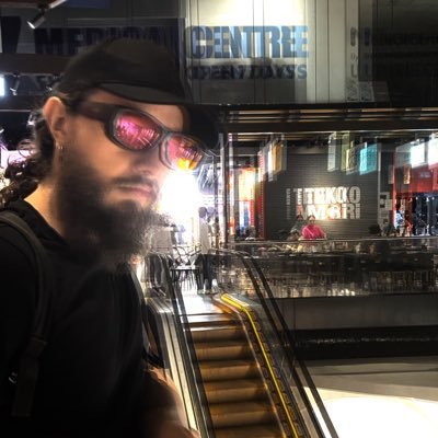 adnresfh's profile picture. Software developer. 👨‍💻 I'm interested in learning how to use technology and good habits to solve the problems that technology and modern life bring us.