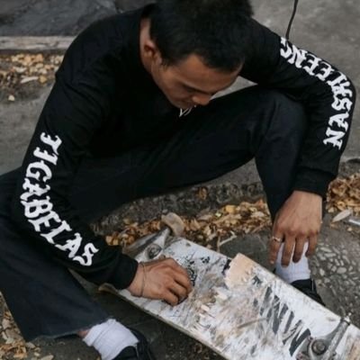 SLONOMGBOY's profile picture. 