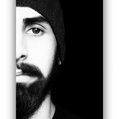 Aram_Al_Hussein's profile picture. القصَّـه وَمَـا فِيهَا عُــودَك دَخْـلك دَارَيْـهِ🖤🔥