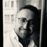esedaslan_'s profile picture. istiyorsa ver bu kızı o çöpçüye baba.