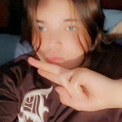 17 😁 2006 FHS 👻Brianhull2025 class of 2025 🎓Mi 📍11th