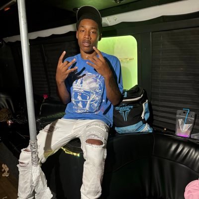 Twitch Affiliated🖤 Streamer🖤 518 Followers on twitch 📈 WeGoBeGreat