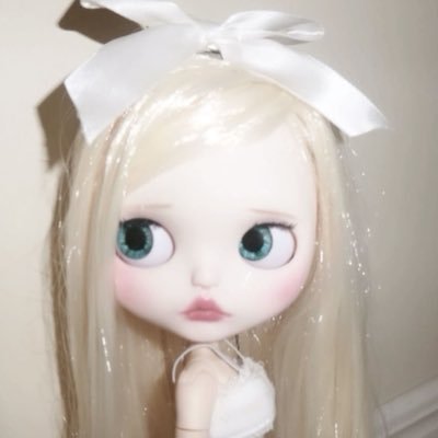 sugarkittennya's profile picture. 