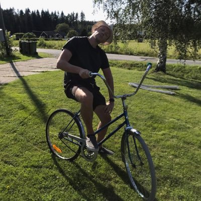 johansjostrand's profile picture. Decent product designer. Terrible singer. Outstanding TV watcher