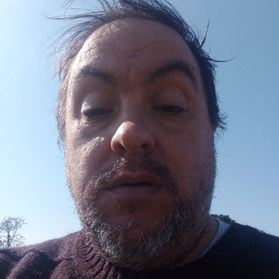 Reposteo todo lo que me gusta. Trato de evitar imágenes generadas por IA.