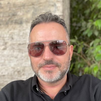 JAJZ23's profile picture. Español, de origen andaluz y jienense, nacido en Barcelona. Con la suerte de vivir en Sevilla. Para que te respeten, respeta.