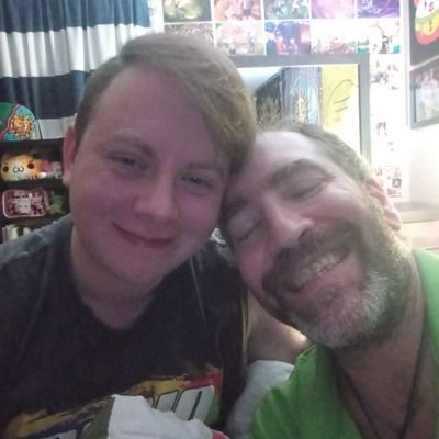 Just your average kind person who loves to help others achieve their goals on YT/Twitch/Discord ect
$Shadowbie