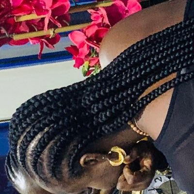 _chimdih's profile picture. ⚽️MUFC 📚