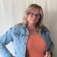 Sue Woledge 🥩🧘‍♀️ (@susanwoledge) Twitter profile photo