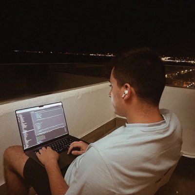 Co-fondateur https://t.co/lTvM7psqUG 💬 | On implémente WhatsApp sur ton e-com (IA, paniers abandonnés, campagnes marketing, track my order...)