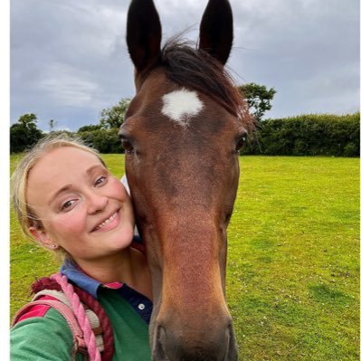 MSc Criminology Graduate 👩🏼🎓 | Organisational Queen ✍🏼 | Published Academic 📖 | Researcher 📊 | Professional PA 🗓️ | Equine 🐴 | Cornwall 📍