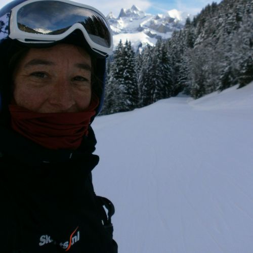 chaletsmorzine's profile picture. Chaletstaf Nans zorgt voor de gasten in catered skichalet Renard in Morzine.
