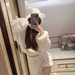 Originally from Malaysia, now living in the UK, runs a clothing shop