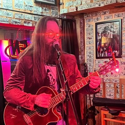 Singer/Songwriter/Multi-instrumentalist.
Constitutional conservative, MAGA Libertarian (yes, we exist). Army veteran.
No DMs, please, you WILL be blocked.