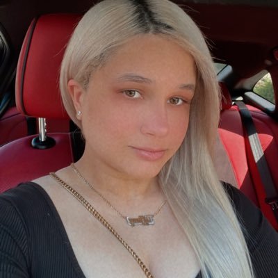 _tiffanymh's profile picture. 