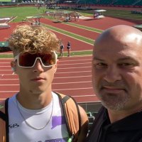 mike (@mlarson_mike) Twitter profile photo