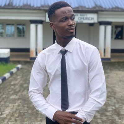 Saka Bidemi ✈️✈️✈️ Profile