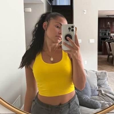 brynnbowie's profile picture. 