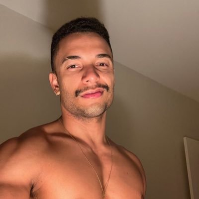 _joalison10_'s profile picture. Salve minha gente 🪬🫰🏾 Aqui um nordestino apaixonado pela vida, formado em psicologia.