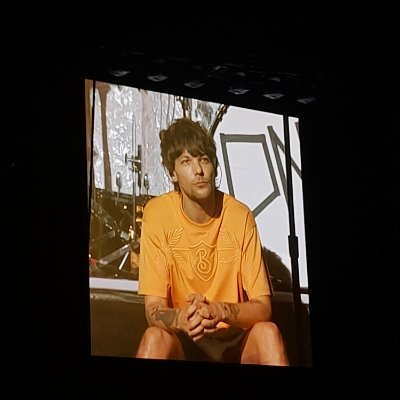 freyaforestafay's profile picture. Behind louis, always

tumblr @freyaforestafay ao3 @forestafay