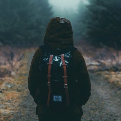 يوجد شيء جميل في المشي على الجليد، وهو بأنه لم يمشي عليه أي شخص آخر
