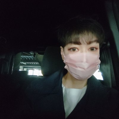 naoos127412's profile picture. 