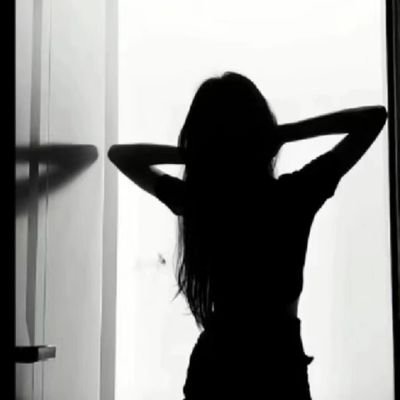 dNmg1YK2KZ9eH08's profile picture. 1i/4i