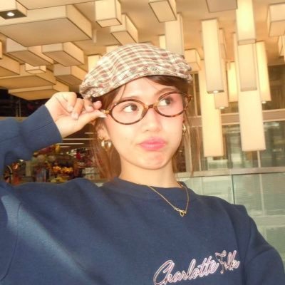 emegelsss's profile picture. ayrun
