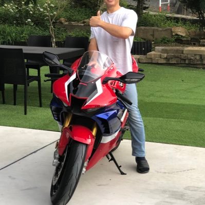 Sunshower351225's profile picture. #CB1300SF #CBR1000RRR #CBR250RR #モンキー125 #モンキー50 #マグナ50 #シグナス125 インスタもよろしくお願いします🙇↓↓