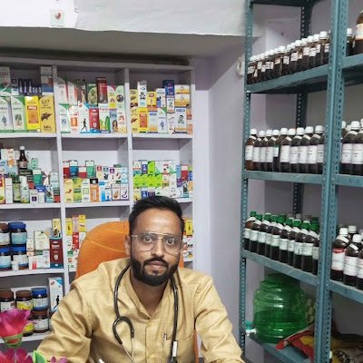 Avaneeshtr28199's profile picture. 