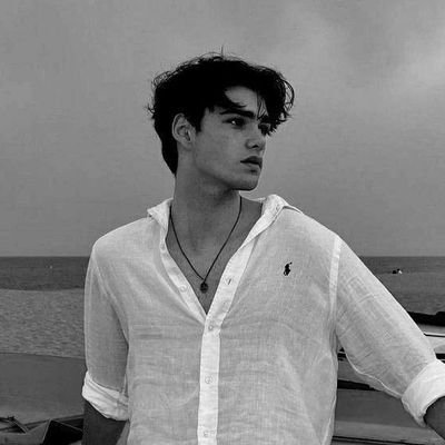Stock Market Enthusiast 💰 | CA | Tech | My tweets, my views.