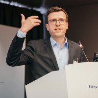 Benjamin Born (@bornecon) 's Twitter Profile