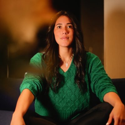 Futbolista || Speaker || Dándole la vuelta al cuento