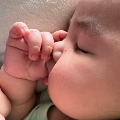 2023年11月男の子出産しました👶🏻🫧 子育てのこと呟きます🍀無言フォロー失礼します🙇‍♀️