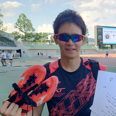 ゲーム歴:「ポケモンgo」6年、「ガンダムUCE」1年、ポケモンカード半年
模型:ガンプラ歴25年
書籍:ガンダムエース18年購読
同人活動:個人サークル喫茶YKA、コミケ歴15年
スポーツ:陸上競技歴20年 立命館(主将)→現在マスターズ所属(400m 専門)
年間通して全国各地の陸上競技場で試合出ています。