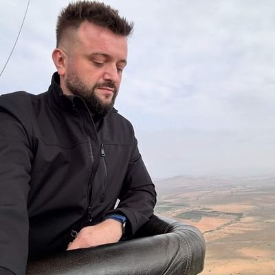 Naczelny entuzjasta technologii w https://t.co/33RGre3Kfg