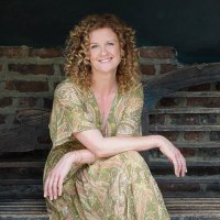 Susan Fletcher (@sfletcherauthor) 's Twitter Profile Photo Susan Fletcher (@sfletcherauthor) 's Twitter Profile Photo