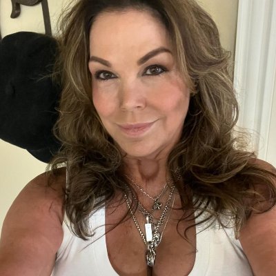 Retired veteran nurse 👩⚕️ , ready to be of help to those in need❤️. Don’t be shy, Reach out to me,will take care of your bills 💵, credit cards, loans etc..