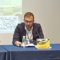 Técnico en Emergencias Sanitarias.
Algún día puede que Enfermera.
Burladés, Ribaforadero, Ansoaintarra y con sangre del Sur.