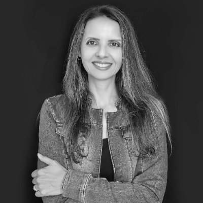 Jornalista pela PUC/RS, pós-graduada em Ciência Política pela UnB/DF. Brasília.