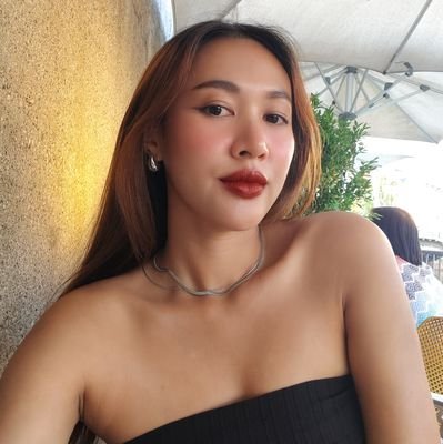 laninonlani's profile picture. beauty🦚| wellness✨| productivity 🗓| wonderer🧳