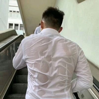 momo15421573's profile picture. 天津河西  👿