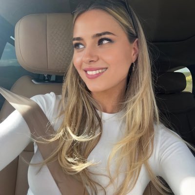 VictoriaQueen_1's profile picture. Victoria Nakamoto 👑🕊️ Join my Family For Free Crypto Signal https://t.co/6NZT4hLed3