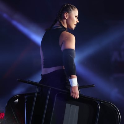 Born in Moscow Russia 🇷🇺 Professional Wrestler: Email: legitleylahirsch55@gmail.com