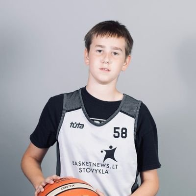 kioscar097798's profile picture. 5‘10| 130 lbs | 6' Wingspan |  Kfum Central Basket | 3.72 GPA | c/o 2028