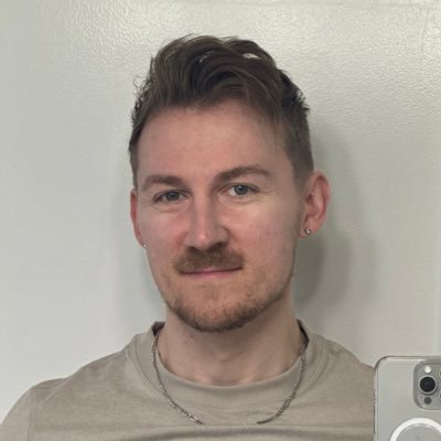 Software Engineer. Founder of cozy-creator (https://t.co/lQ8AZ0HI1M). Shit posts only.