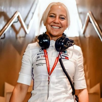 angelaacullen's profile picture. Authentically you trust it,One life live it,own lane,Own race,Own space,Trust it,Own it,Love it 🤍