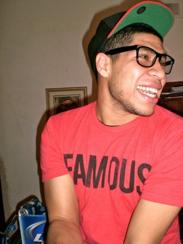 Quotes_You_Like's profile picture. quotes every day. Retweet me please