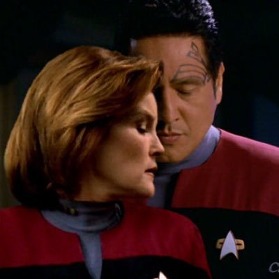 I am who I am... and I’m a huge STVoy fan. My weakness - J/C. My Captain - Kathryn Janeway. My Queen - Kate Mulgrew. My (new) crush - Pike, and Anson Mount